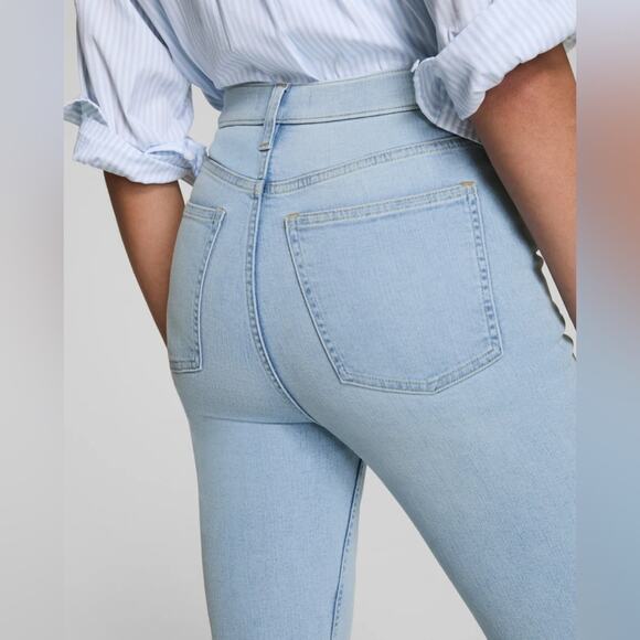 Spanx SPANXsculpt ReDefine Flare Jeans Tidal Blue Light Wash Size 12 NWT - Picture 4 of 12